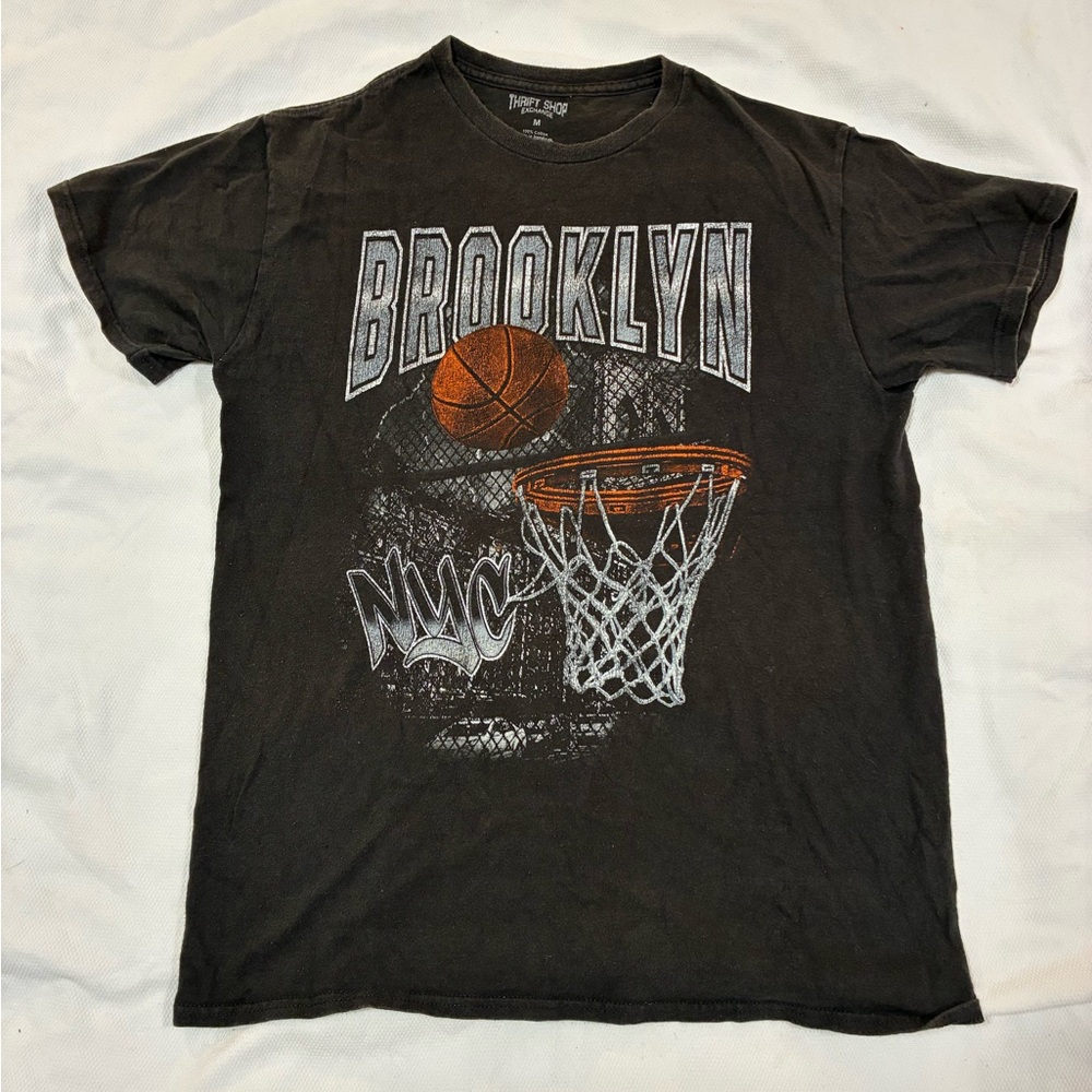 Thrift Shop Exchange M Brooklyn NYC Basketball Graphic Tee‎ Shirt 100% Cotton